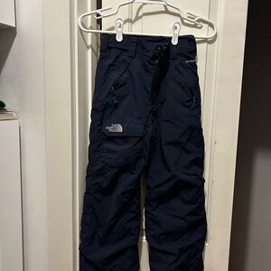 The North Face Kids snow ski pants (small 7/8)
Unisex